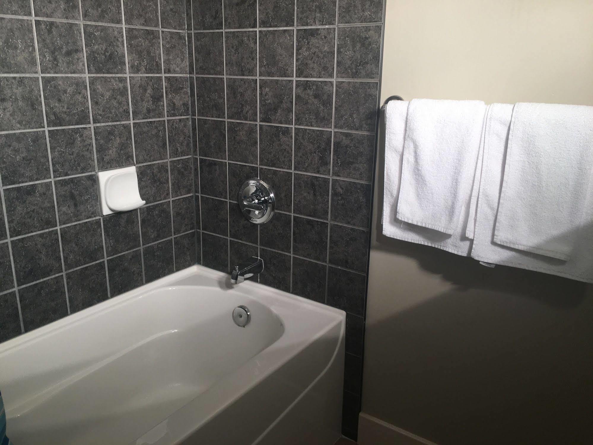 Olympic Suites YYC المظهر الخارجي الصورة