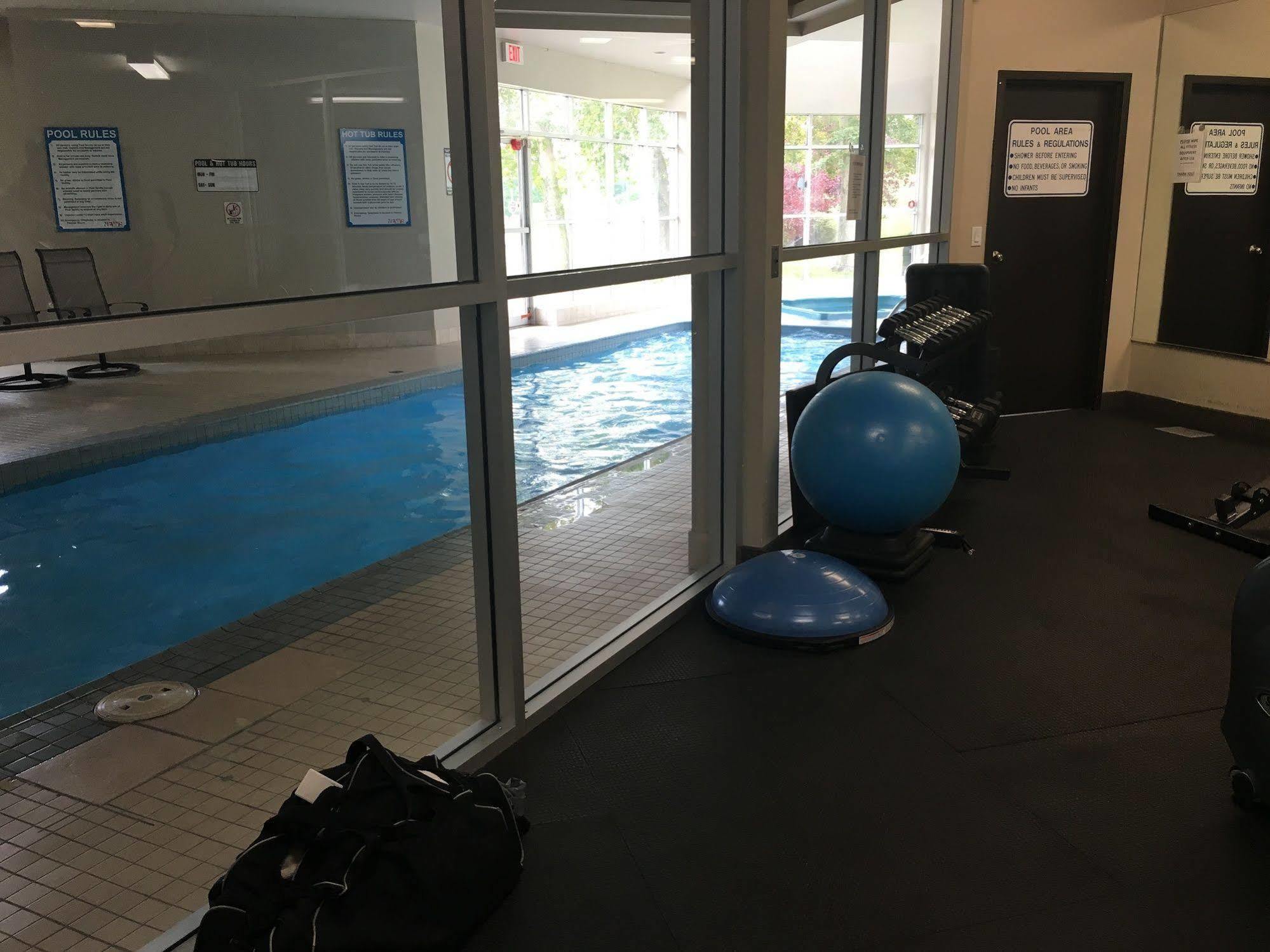 Olympic Suites YYC المظهر الخارجي الصورة